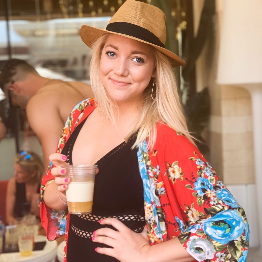 Meet your Posher, Laine